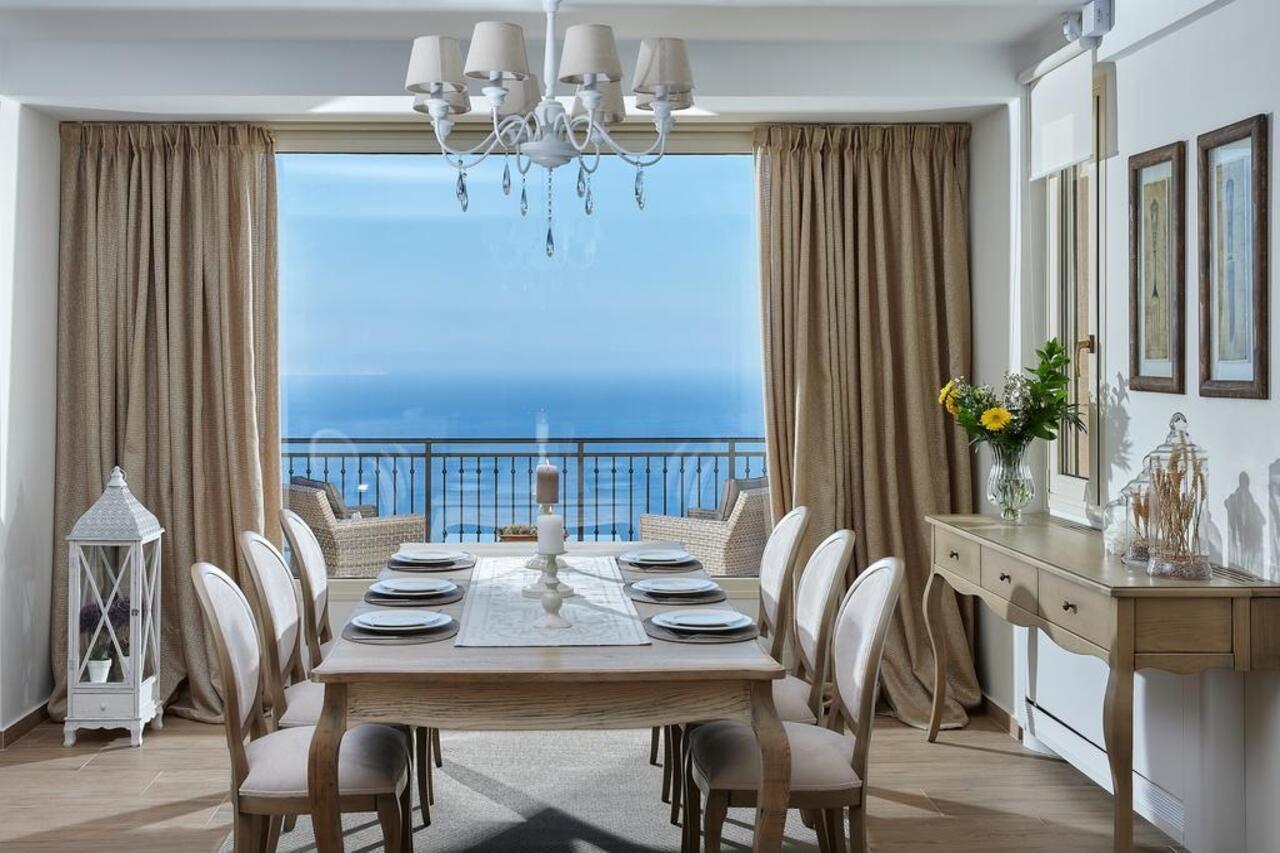 Villa Omikron Rodhiá エクステリア 写真