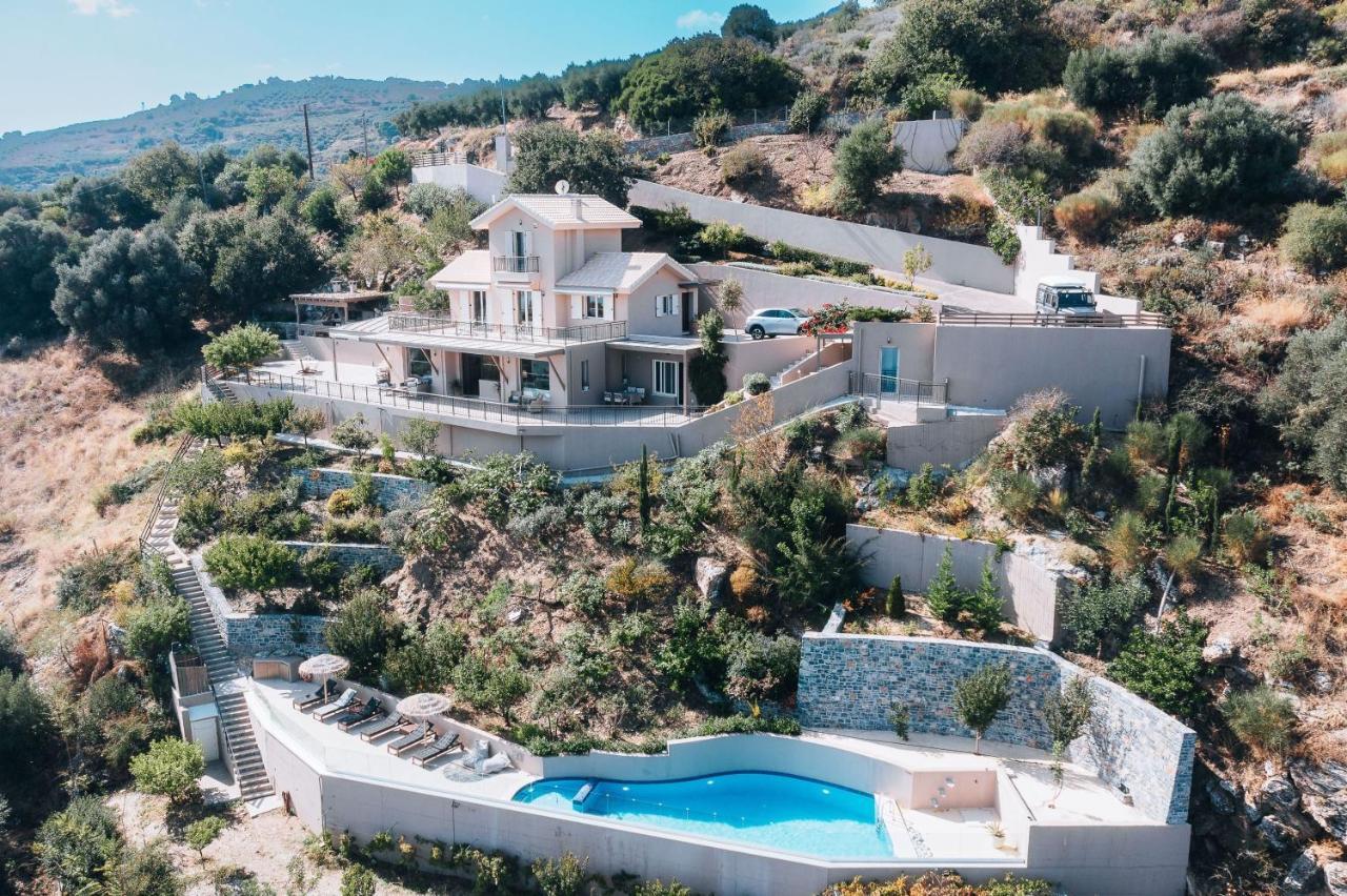Villa Omikron Rodhiá エクステリア 写真