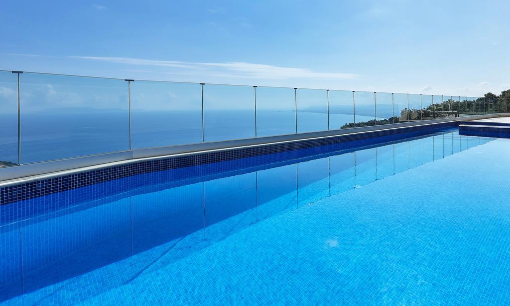 Villa Omikron Rodhiá エクステリア 写真